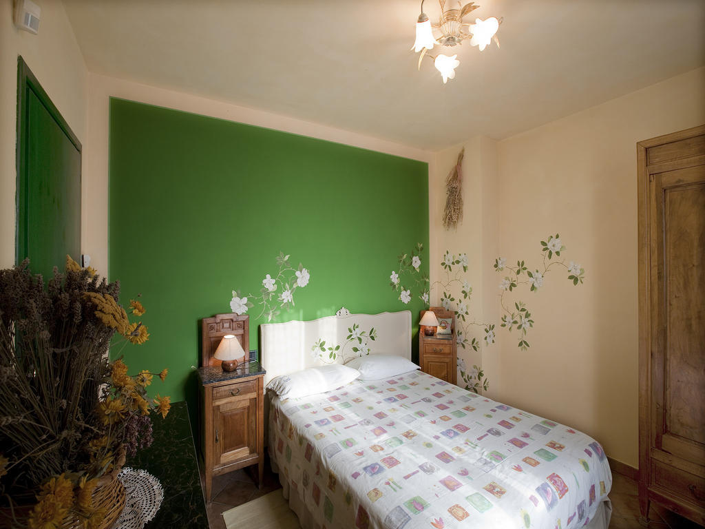 Villa Cascina Papa Mora à Cellarengo Chambre photo